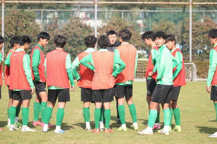  浙江U18、U16兩隊已前往日本橫濱和琦玉，進(jìn)行為期約10天的拉練