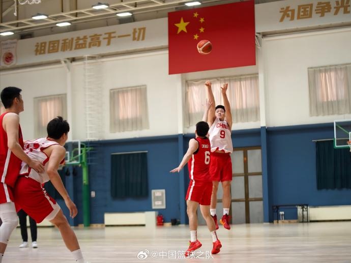  對抗訓練繼續！中國男籃最新訓練圖集新鮮出爐