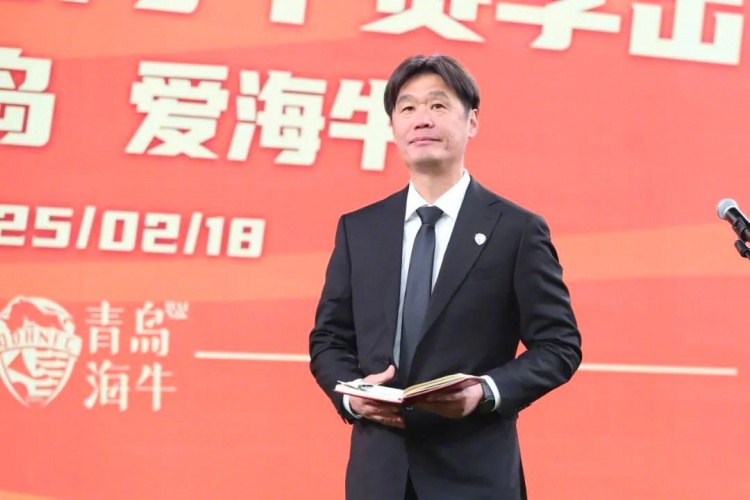  多名媒體人士點(diǎn)評海牛：引援老中青都有，就看李霄鵬的捏合能力了