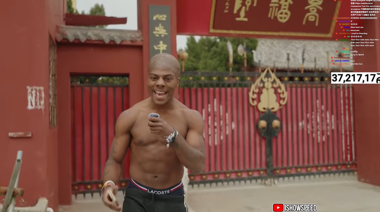  光頭造型！Speed中國行來(lái)到鄭州少林寺，上香拜佛學(xué)功夫