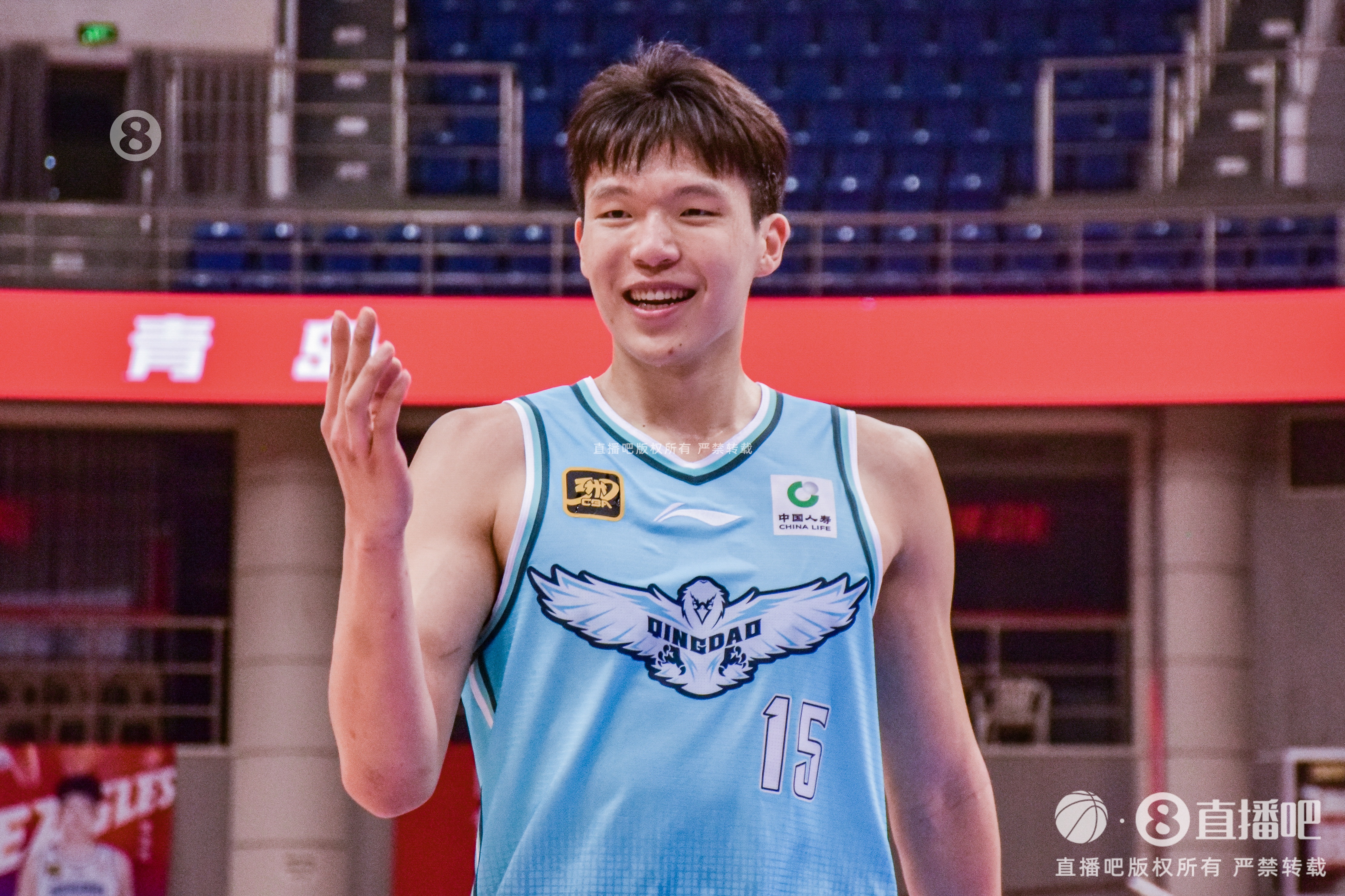  不滿(mǎn)18歲能打！記者：避免了耽誤楊瀚森這樣年輕有天賦球員的成長(cháng)