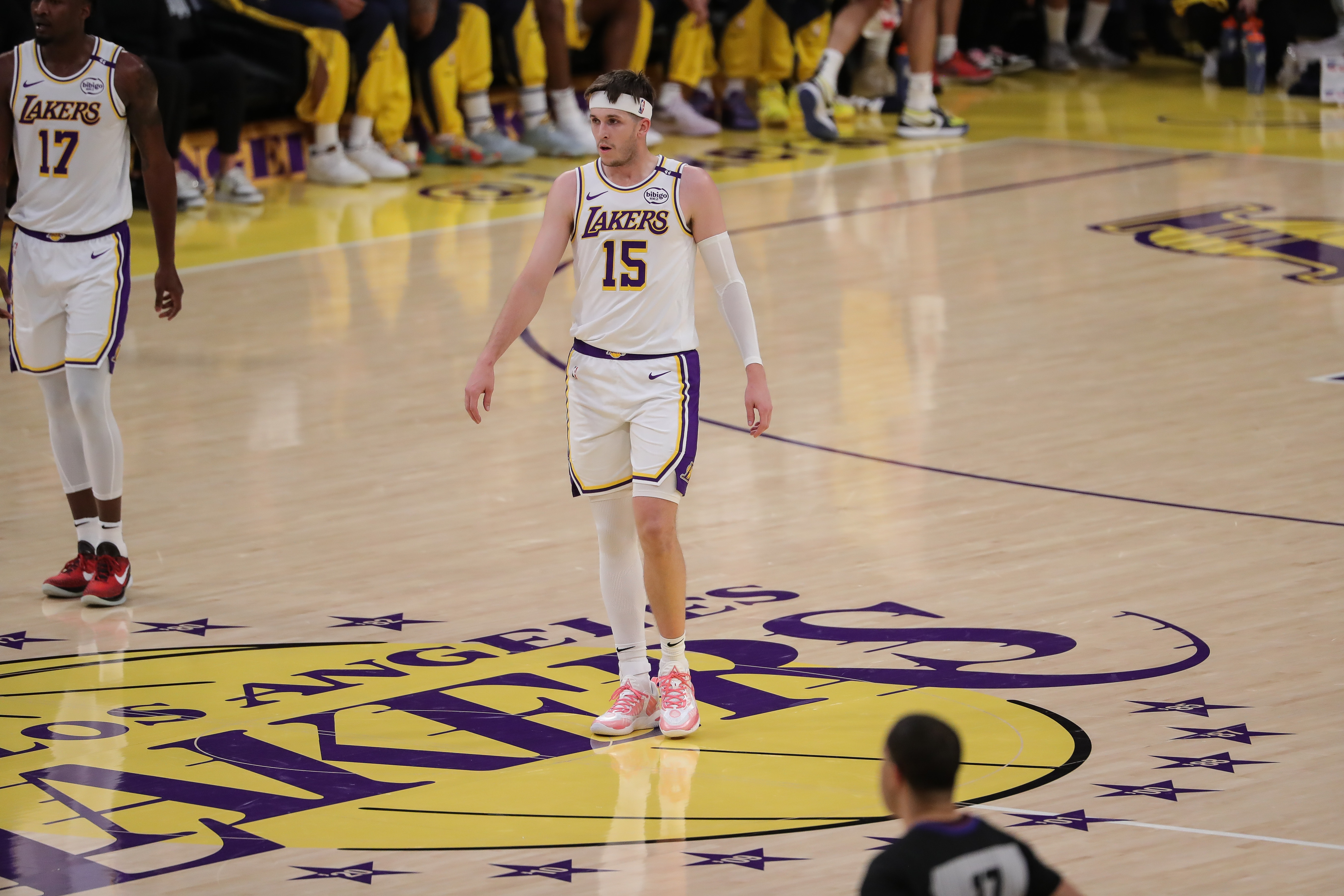  昨天驅逐憋著(zhù)火呢！里夫斯21中9砍下32分7助 罰球13中12