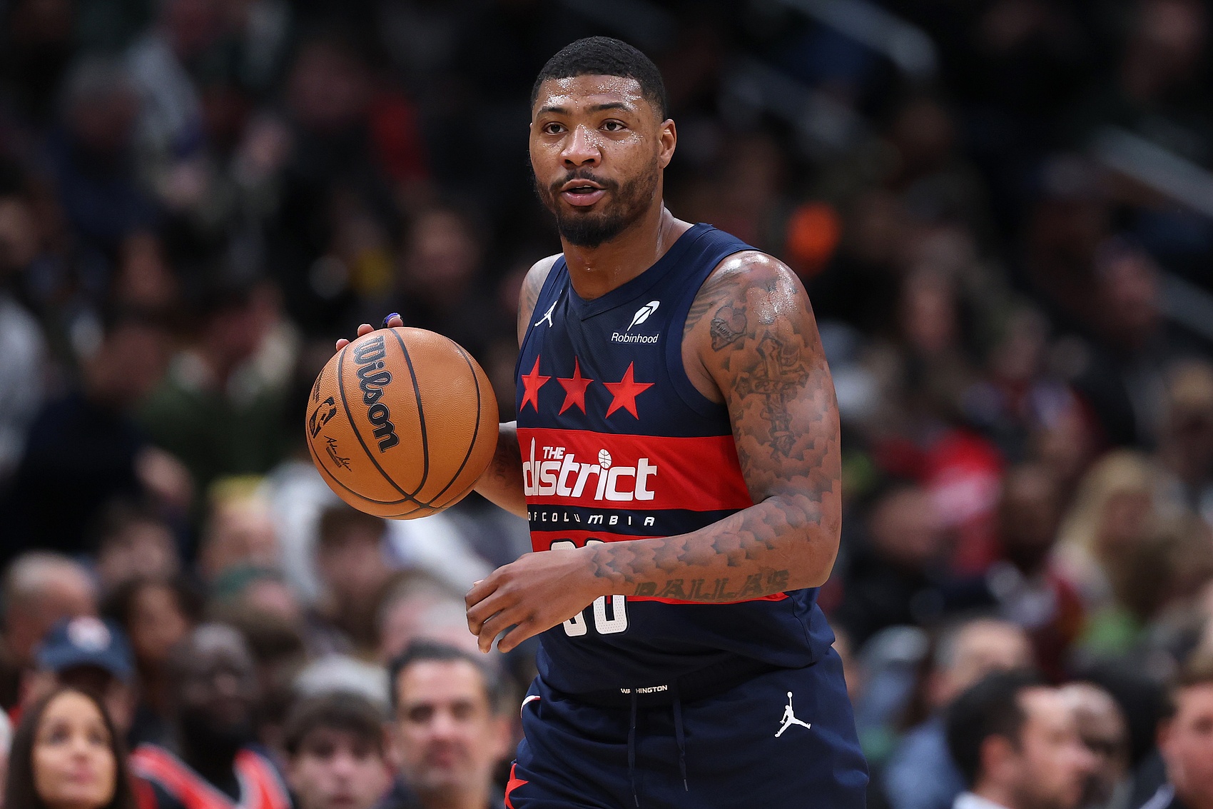  DPOY！斯瑪特6投4中得10分2助1斷 末節造犯規+切球改變局勢